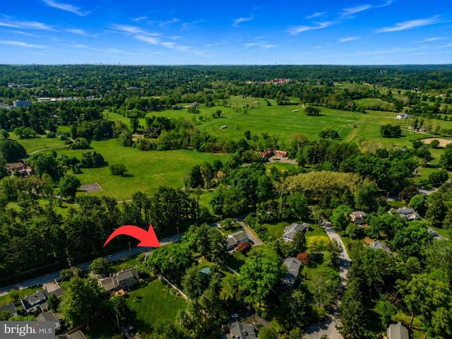 6113 W MILL RD, Flourtown, PA 19031