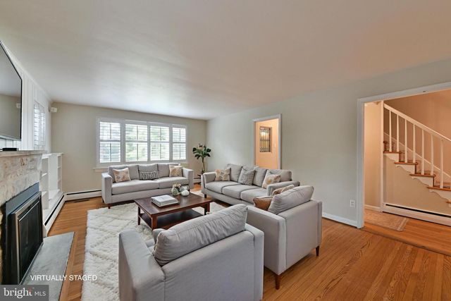 6113 W MILL RD, Flourtown, PA 19031