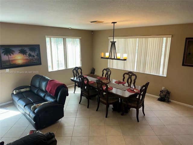 13986 SW 276th Way, Homestead, FL 33032