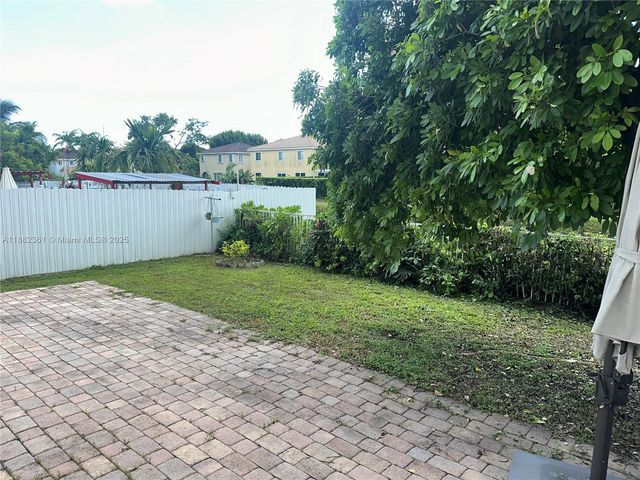13986 SW 276th Way, Homestead, FL 33032