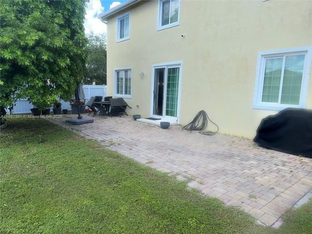 13986 SW 276th Way, Homestead, FL 33032