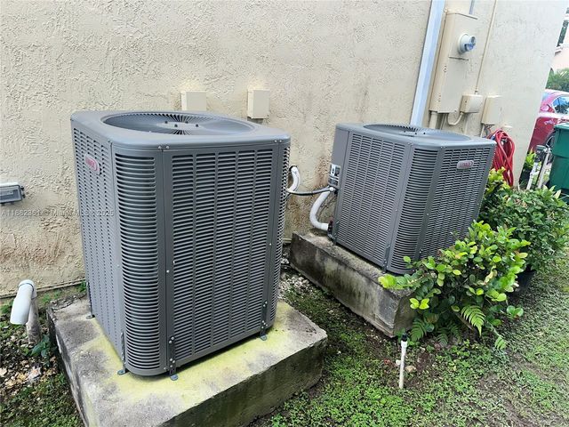 13986 SW 276th Way, Homestead, FL 33032