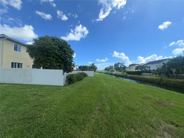 13986 SW 276th Way, Homestead, FL 33032