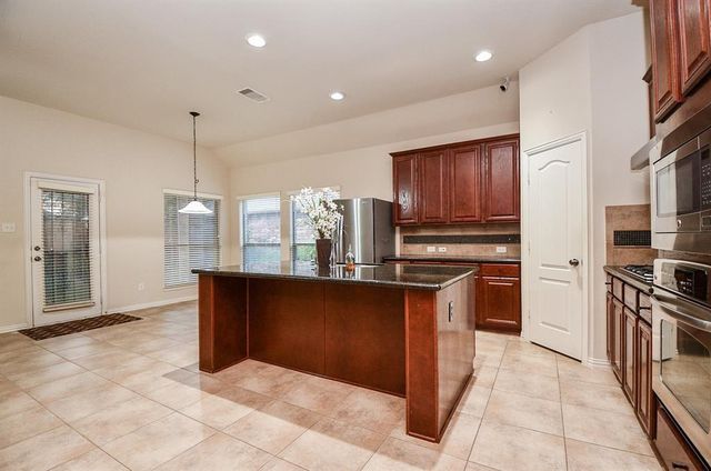 2114 Ascot Ln, Sugar Land, TX 77479