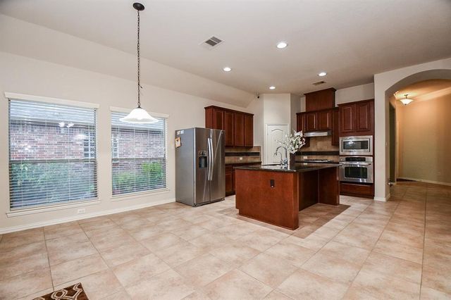 2114 Ascot Ln, Sugar Land, TX 77479