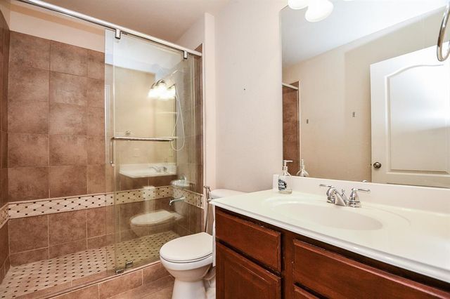 2114 Ascot Ln, Sugar Land, TX 77479