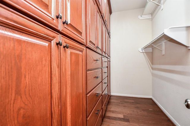 2114 Ascot Ln, Sugar Land, TX 77479