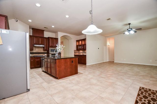 2114 Ascot Ln, Sugar Land, TX 77479