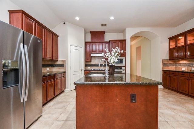 2114 Ascot Ln, Sugar Land, TX 77479