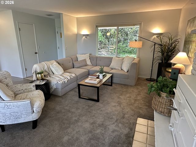 20431 Sw EDY Rd, Sherwood, OR 97140