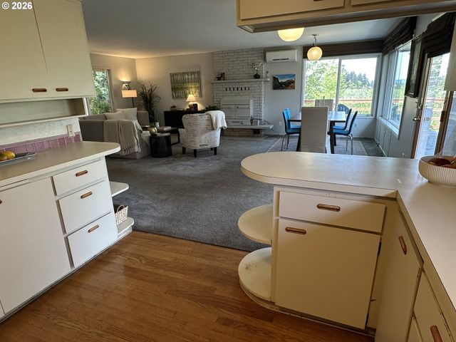 20431 Sw EDY Rd, Sherwood, OR 97140