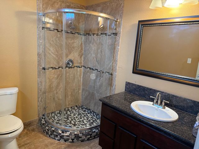 881 Douglas St, West Sacramento, CA 95605