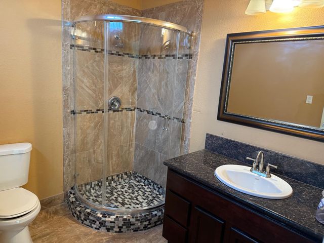 881 Douglas St, West Sacramento, CA 95605