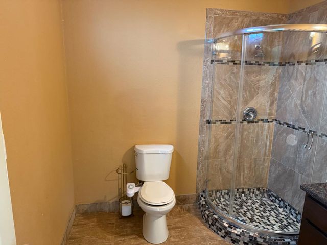 881 Douglas St, West Sacramento, CA 95605