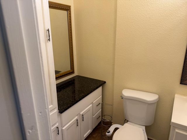 881 Douglas St, West Sacramento, CA 95605