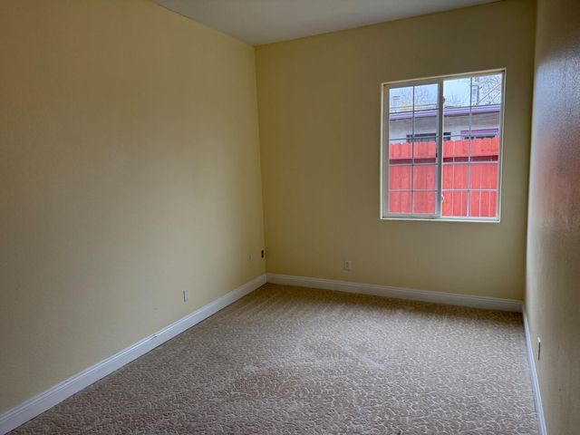 881 Douglas St, West Sacramento, CA 95605