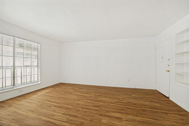 12888 Montfort Drive G-227, Dallas, TX 75230