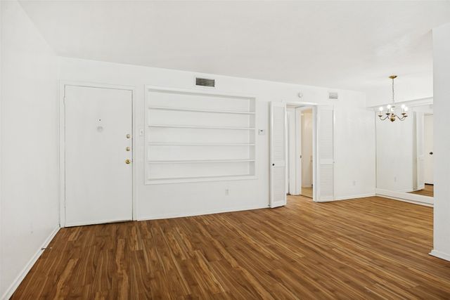 12888 Montfort Drive G-227, Dallas, TX 75230