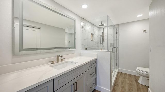 1212 BENJAMIN FRANKLIN DRIVE 604, Sarasota, FL 34236
