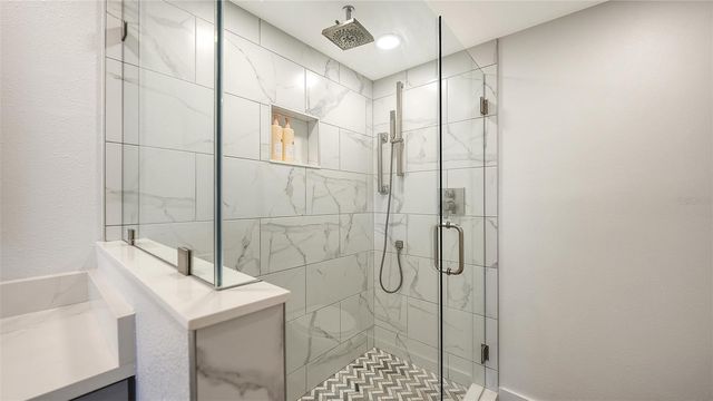 1212 BENJAMIN FRANKLIN DRIVE 604, Sarasota, FL 34236