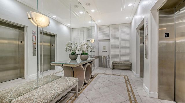 1212 BENJAMIN FRANKLIN DRIVE 604, Sarasota, FL 34236