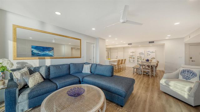 1212 BENJAMIN FRANKLIN DRIVE 604, Sarasota, FL 34236