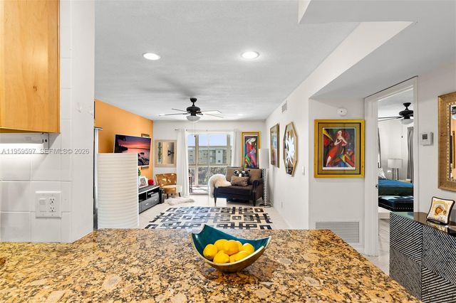 130 NE 26th Ave 4040, Boynton Beach, FL 33435