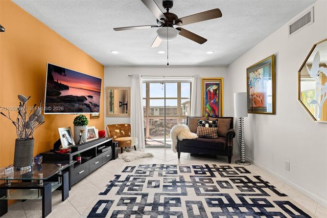 130 NE 26th Ave 4040, Boynton Beach, FL 33435