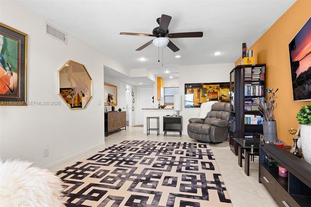 130 NE 26th Ave 4040, Boynton Beach, FL 33435