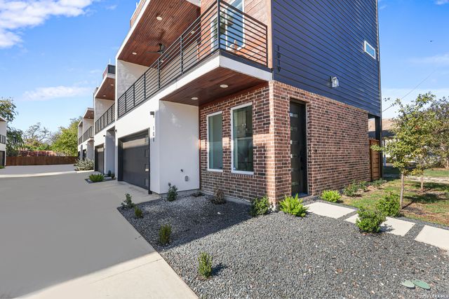 1021 S Hackberry St Unit 201, San Antonio, TX 78210