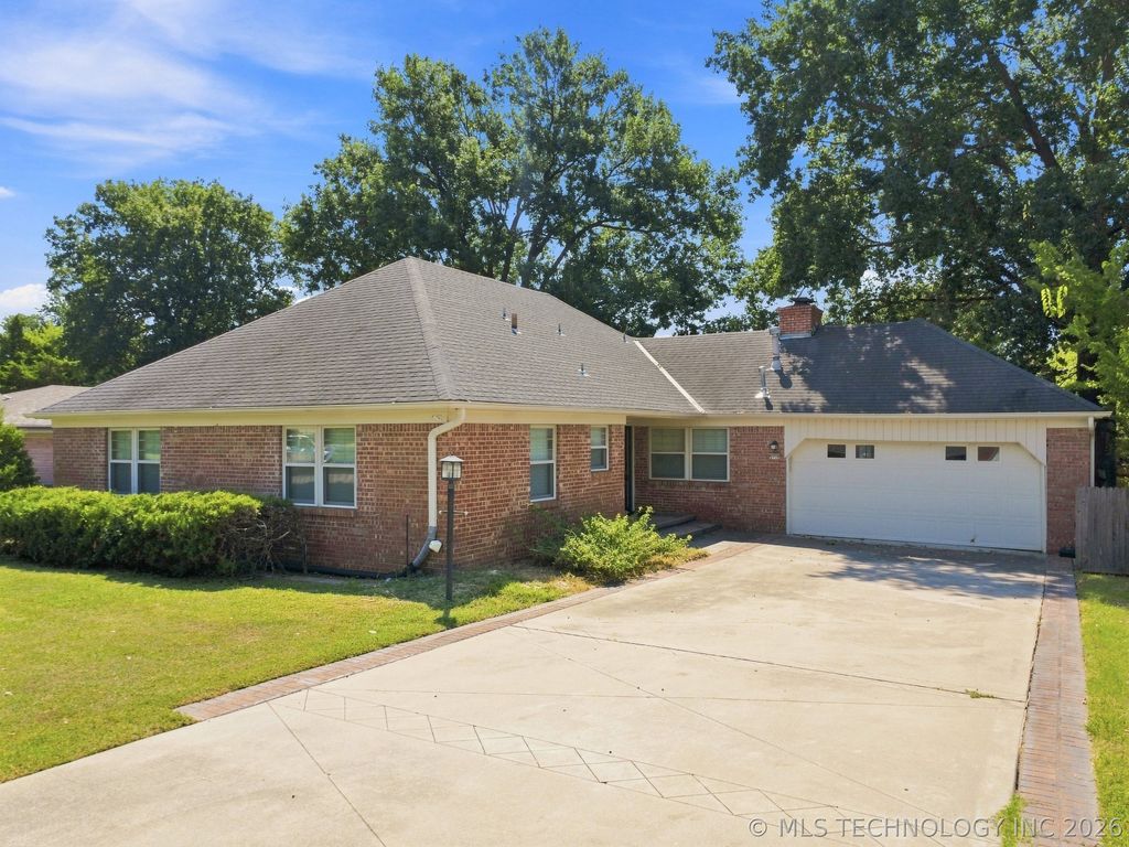 5710 E 44th Street, Tulsa, OK 74135