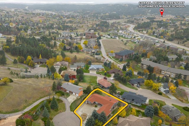 3909 RIDGEMOOR DR, Rapid City, SD 57702