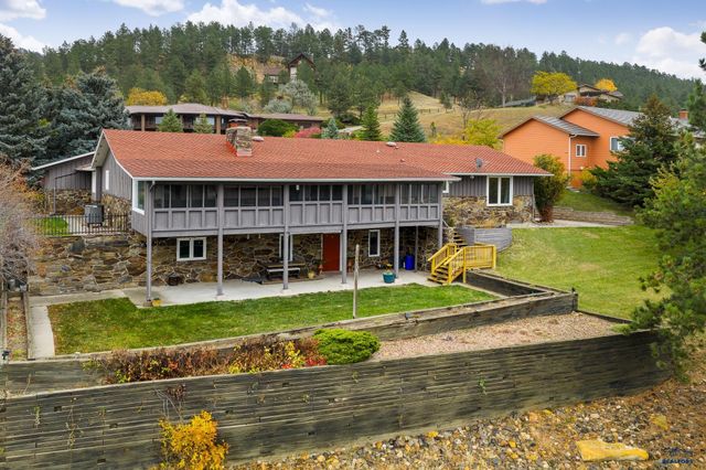 3909 RIDGEMOOR DR, Rapid City, SD 57702