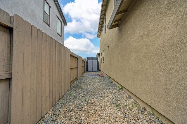 993 Hopkins St, Lincoln, CA 95648