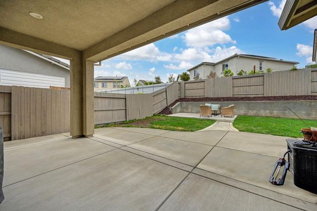 993 Hopkins St, Lincoln, CA 95648