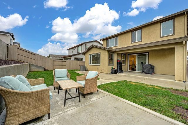 993 Hopkins St, Lincoln, CA 95648