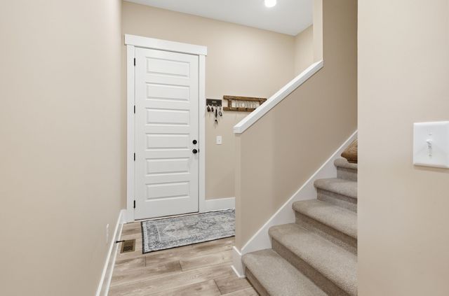 716 Butler Rd, Portland, TN 37148