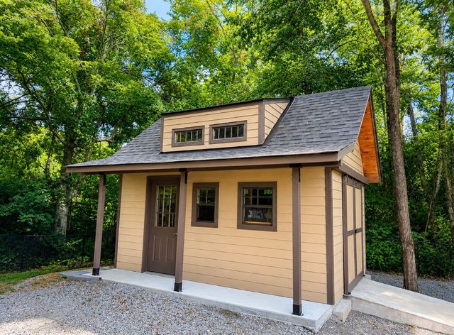 716 Butler Rd, Portland, TN 37148