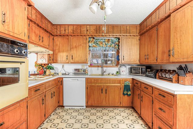 1503 Silver Fox, Pine Bluff, AR 71603