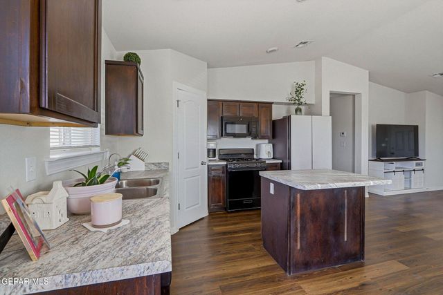 14541 MESCAL BEAN Court, El Paso, TX 79928