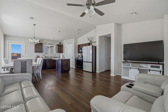 14541 MESCAL BEAN Court, El Paso, TX 79928