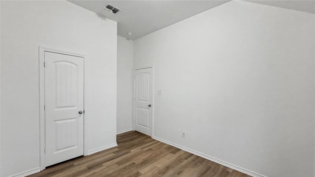 314 Rolling Meadow Drive, Wilmer, TX 75172