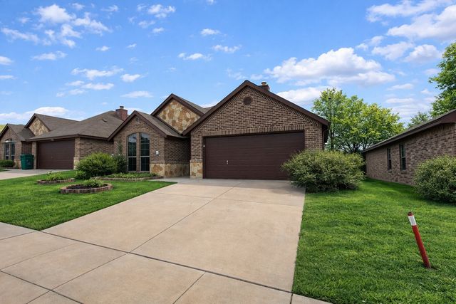 314 Rolling Meadow Drive, Wilmer, TX 75172