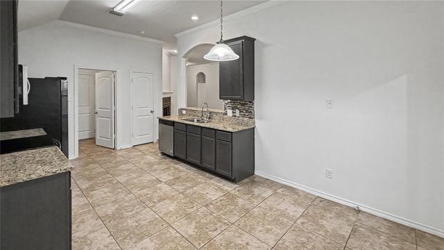 314 Rolling Meadow Drive, Wilmer, TX 75172