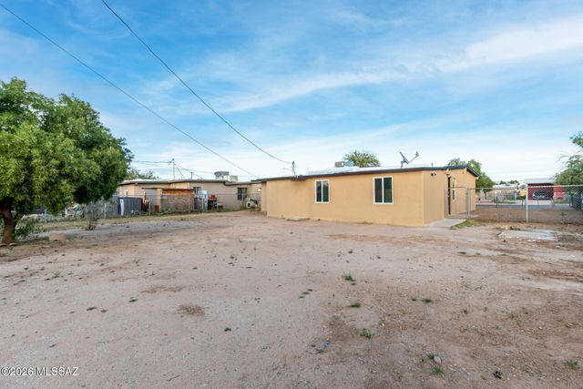 4612 S 16th Avenue, Tucson, AZ 85714