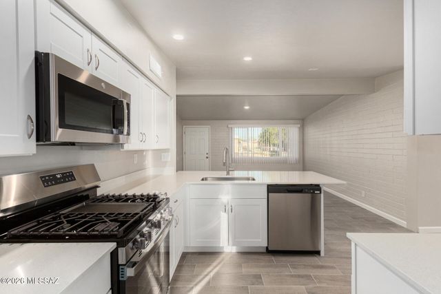 4612 S 16th Avenue, Tucson, AZ 85714