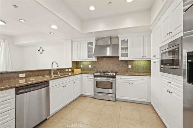 13031 Villosa Place 422, Playa Vista, CA 90094