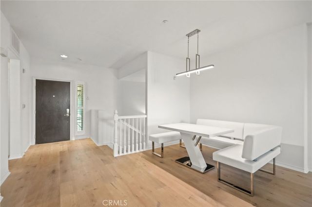 13031 Villosa Place 422, Playa Vista, CA 90094