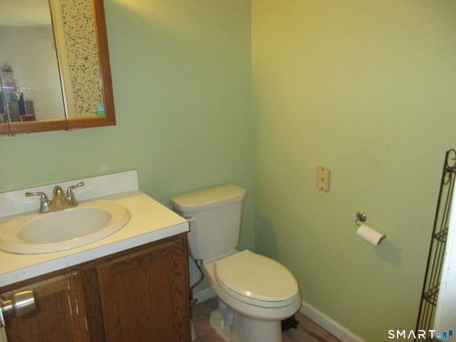 629 Longfellow Drive 629, Branford, CT 06405