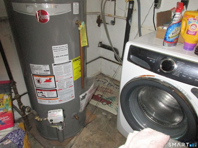 629 Longfellow Drive 629, Branford, CT 06405